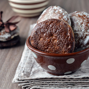 Glazed Lebkuchen Rounds in Bavaria